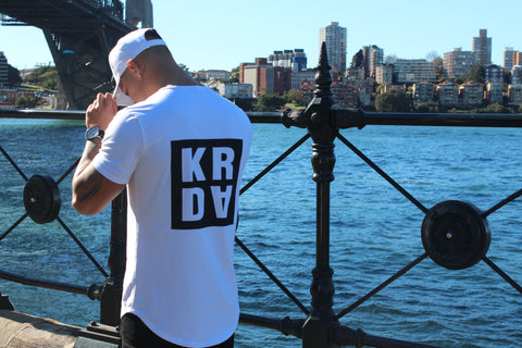 KRDA - Longline Curved Hem Muscle Fitted T-shirt