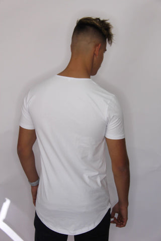 Classic "K" Slim Fit Long Line Hem Curve T-Shirt